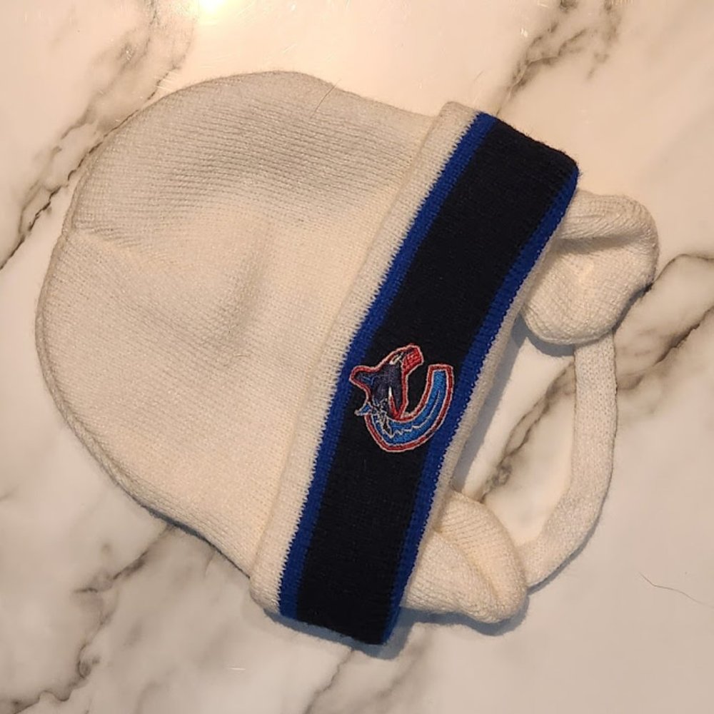 NHL Vancouver Canucks Baby Gertex Hosiery Winter Hat Toddler Size